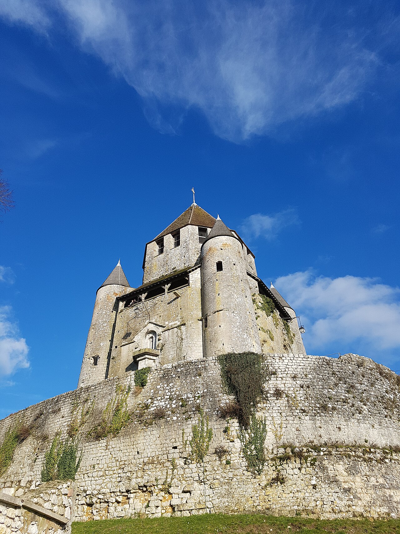 La tour César de Provins, cité médiévale classée UNESCO